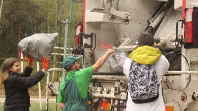 Житомирщина увійшла до десяти областей-лідерок Всесвітнього дня прибирання Житомирщина увійшла до десяти областей-лідерок Всесвітнього дня прибирання