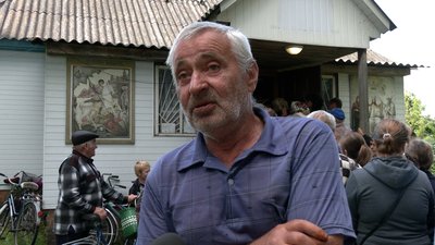Жителі Менщини просять депутатів призупинити діяльність церков Московського патріархату на території громади Жителі Менщини просять депутатів призупинити діяльність церков Московського патріархату на території громади