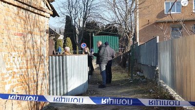 "Без дозволу взяла цигарки": на Хмельниччині 14-річний школяр зізнався у вбивстві жінки - поліція