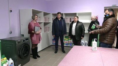 Безкоштовно попрати, висушити та попрасувати: у Мені запрацювала соціальна пральня Безкоштовно попрати, висушити та попрасувати: у Мені запрацювала соціальна пральня