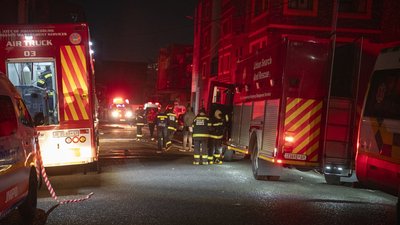 У центрі найбільшого міста ПАР спалахнув багатоповерховий будинок: загинули десятки людей
