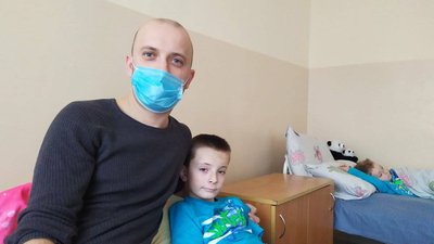 Батько Володимир з 9-річним Андрієм Батько Володимир з 9-річним Андрієм