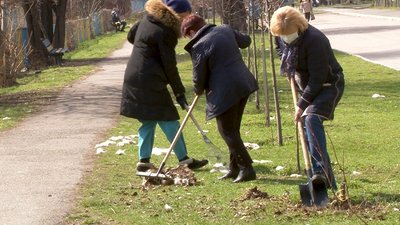 Весняне прибирання: у Черкасах "Дніпровського" Весняне прибирання: у Черкасах "Дніпровського"