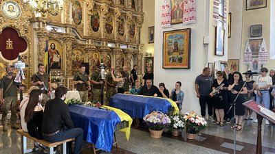 У Полтаві попрощалися із солдатами, які загинули на Донеччині
