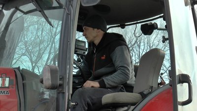 На Полтавщині почали посівну кампанію: під ярі культури планують 1 мільйон 100 тисяч гектарів полів На Полтавщині почали посівну кампанію: під ярі культури планують 1 мільйон 100 тисяч гектарів полів