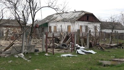 У селі на Житомирщині фіксують наслідки руйнувань, що завдали війська Росії У селі на Житомирщині фіксують наслідки руйнувань, що завдали війська Росії