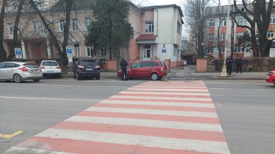 В Ужгороді розпочав свою роботу перший евакуатор В Ужгороді розпочав свою роботу перший евакуатор