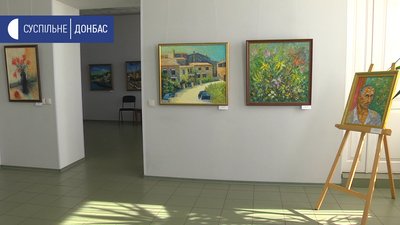 До десятиріччя з дня заснування: у Маріуполі відкрили художню виставку До десятиріччя з дня заснування: у Маріуполі відкрили художню виставку