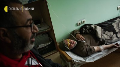 “Я — лікар”. Як українські цивільні медики рятують людей під обстрілами “Я — лікар”. Як українські цивільні медики рятують людей під обстрілами