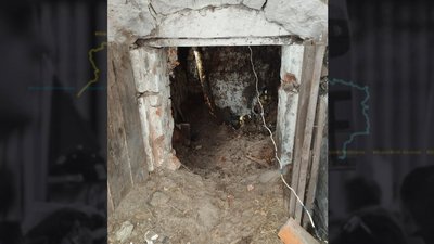 Відмовляються покидати господарство: у селі Єліне, що на Чернігівщині за 4 км від Росії, залишилося двоє жителів Відмовляються покидати господарство: у селі Єліне, що на Чернігівщині за 4 км від Росії, залишилося двоє жителів