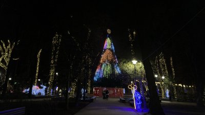 Ілюмінації у парку імені Тараса Шевченка