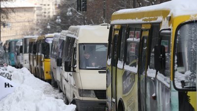 Повідомили, як курсуватиме громадський транспорт у Луцьку в новорічну ніч