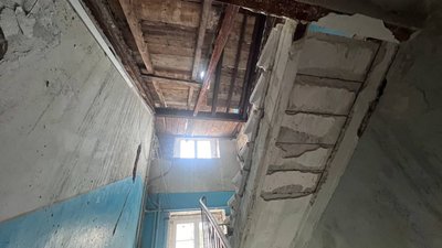 Сходова клітка будинку на Стрийській Сходова клітка будинку на Стрийській