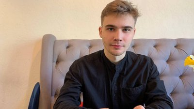 У Чернівцях переселенець з Харкова створив чат-бот для пошуку лікарів