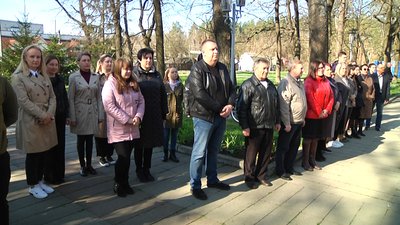 На Житомирщині жителі громади разом із митцями щодня долучаються до всеукраїнської хвилини мовчання На Житомирщині жителі громади разом із митцями щодня долучаються до всеукраїнської хвилини мовчання