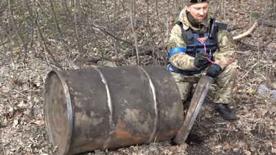 Понад 300 снарядів росіян виявили рятувальники на полях Сумщини Понад 300 снарядів росіян виявили рятувальники на полях Сумщини