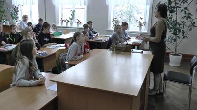 Франківські учні 5-11 класів вчитимуться за змішаною формою навчання