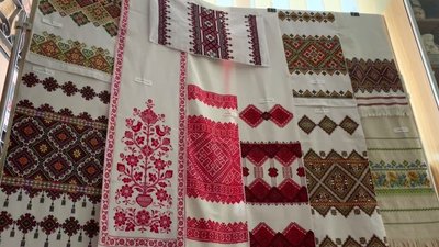 У Тернополі відкрили виставку вишитих рушників