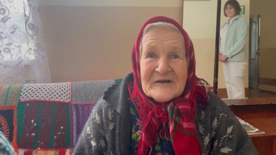 Прислухаються до вибухів і чекають на перемогу: як живуть самотні пенсіонери у терцентрі на прикордонні Прислухаються до вибухів і чекають на перемогу: як живуть самотні пенсіонери у терцентрі на прикордонні
