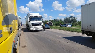 Великовантажний транспорт не пускають до Миколаєва. У чому причина Великовантажний транспорт не пускають до Миколаєва. У чому причина