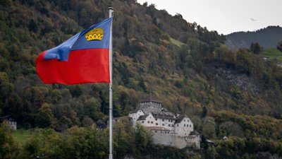 Прапор Ліхтенштейну