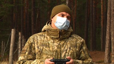 Безпілотники та кінологи – прикордонники Житомирщини показали, як охороняють кордон з Білоруссю Безпілотники та кінологи – прикордонники Житомирщини показали, як охороняють кордон з Білоруссю
