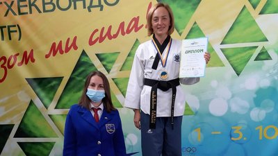 Мицюк Оксана посіла перше місце на кубку України з тхеквондо Мицюк Оксана посіла перше місце на кубку України з тхеквондо