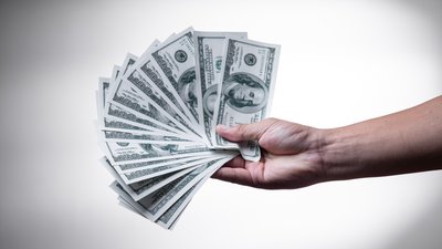 Гривня впала у ціні. Скільки коштує валюта в Україні