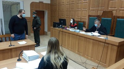 У Тернопільському міськрайонному суді допитують свідків у справі стрілянини по дітях У Тернопільському міськрайонному суді допитують свідків у справі стрілянини по дітях