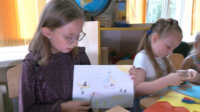 Обереги та листи: черкаські школярі виготовили подарунки для захисників Обереги та листи: черкаські школярі виготовили подарунки для захисників