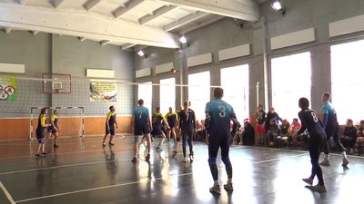 У Сватовому відбувся волейбольний турнір пам'яті Василя Сайфутдінова У Сватовому відбувся волейбольний турнір пам'яті Василя Сайфутдінова