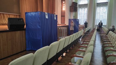У Каразінському університеті розпочався другий тур виборів У Каразінському університеті розпочався другий тур виборів