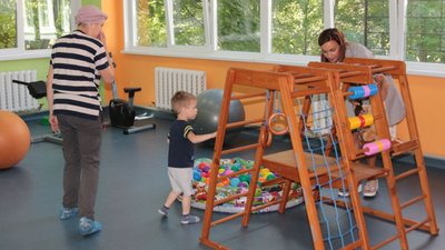 У Дніпрі поновила роботу служба допомоги сім'ям з дітьми, які мають порушення розвитку