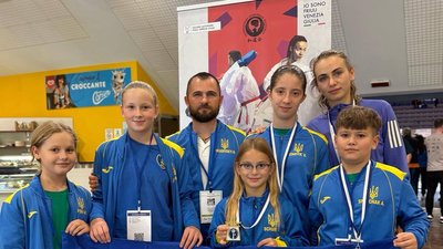 Сумські спортсмени на змаганнях з карате в Італїї.