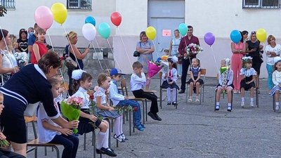 Перше вересня у школі Запоріжжя Перше вересня у школі Запоріжжя