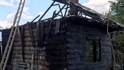 Під час пожежі в будинку загинув 60-річний закарпатець Під час пожежі в будинку загинув 60-річний закарпатець