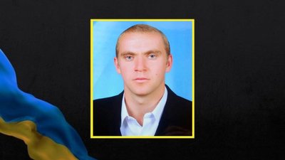 Жителі Черкащини попрощалися з двома героями України, які загинули на війні з Росією Жителі Черкащини попрощалися з двома героями України, які загинули на війні з Росією