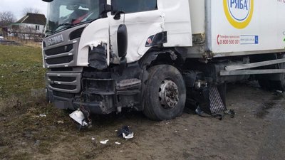 На Черкащині у ДТП за участі вантажівки отримала травми неповнолітня На Черкащині у ДТП за участі вантажівки отримала травми неповнолітня