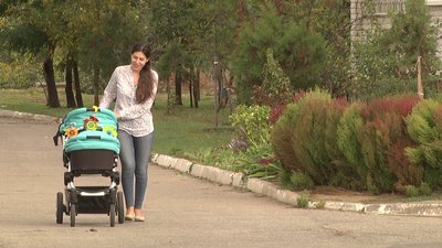Майже 2,5 млн. доларів за один укол: родина Сахно на Херсонщині збирає кошти на лікування доньки Майже 2,5 млн. доларів за один укол: родина Сахно на Херсонщині збирає кошти на лікування доньки