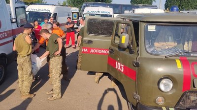 Україна повернула з полону 144 військових, 95 з них — захисники "Азовсталі" Україна повернула з полону 144 військових, 95 з них — захисники "Азовсталі"