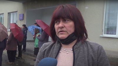 На Тернопільщині люди протестують проти відбудови свиноферми в селі: поблизу школа і дитсадок На Тернопільщині люди протестують проти відбудови свиноферми в селі: поблизу школа і дитсадок