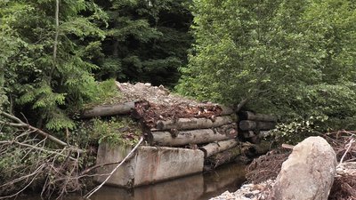 Хто відновлюватиме мости у прикарпатському селі Волова? Хто відновлюватиме мости у прикарпатському селі Волова?