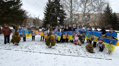 У Новомиргороді відбулась акція на підтримку полонених і зниклих військових