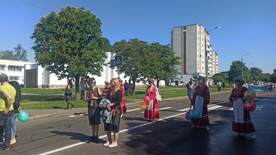 У Славутичі влаштували святкову ходу до Дня міста