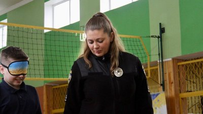У Тернополі провели урок безбар'єрності, гімназія івана франка, поліція