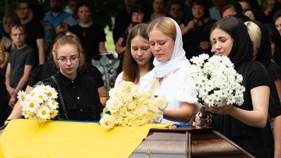 В Ужгороді попрощалися із полеглим на війні Іваном Завольським