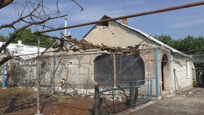 Російські військові обстріляли село Зарічне на Запоріжжі. Що місцеві розповідають про наслідки