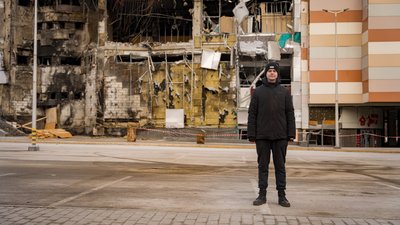 "Моя майстерня прямо під місцем влучання". Історія ювеліра з Дніпра, майстерня якого знищена внаслідок ракетного удару