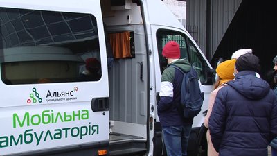 Полтавців безкоштовно тестували на ВІЛ-інфекцію Полтавців безкоштовно тестували на ВІЛ-інфекцію