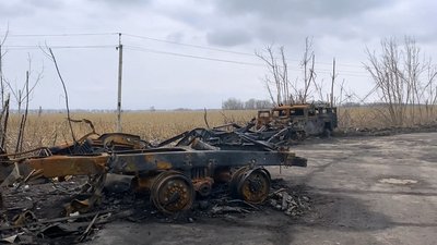 Транзитне село для російських колон: як Більмачівка оговтується від постійних обстрілів